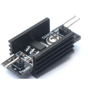 3.3V power supply module with heat sink