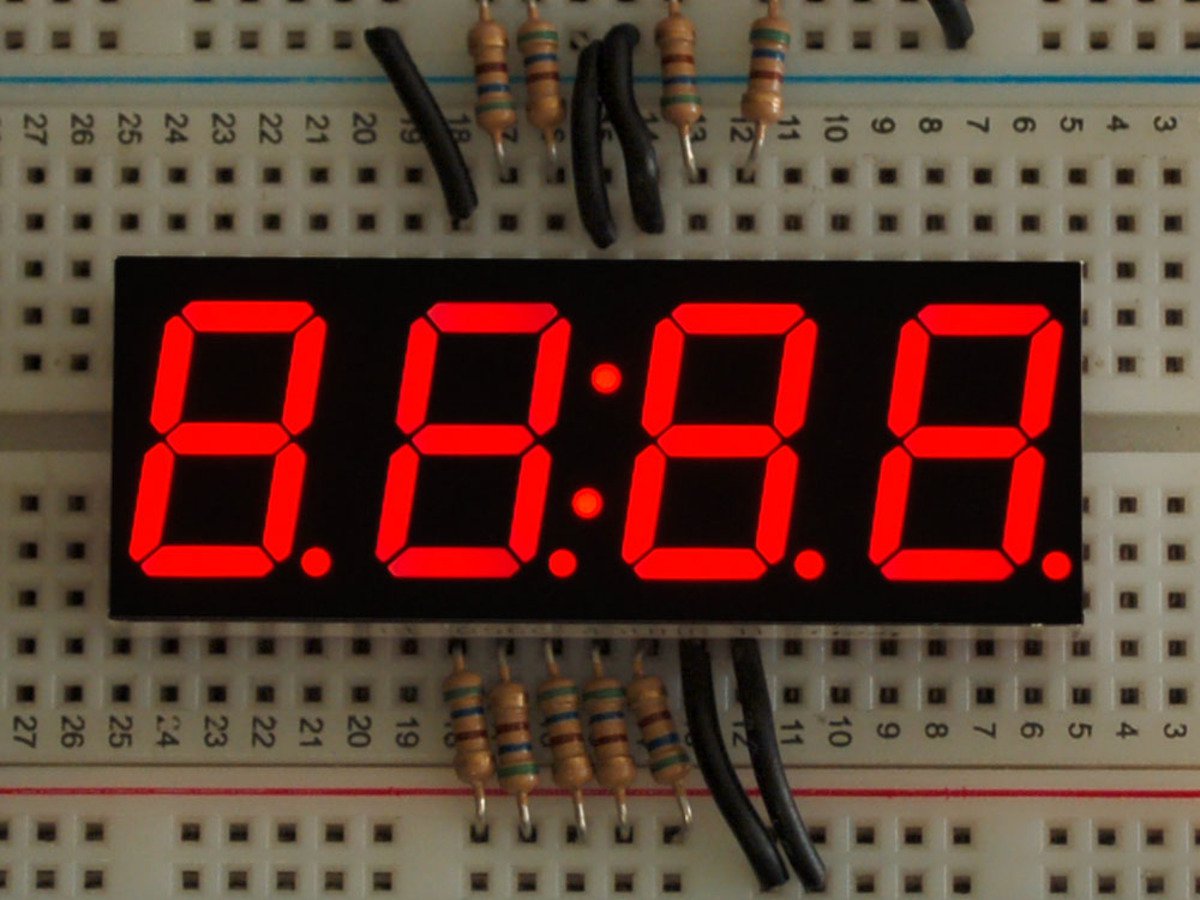 Red 7-segment clock display - 0.56 digit height